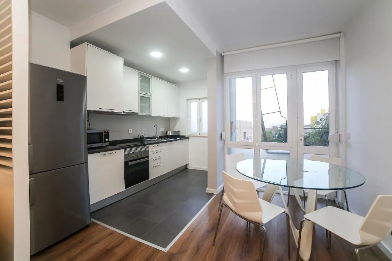Sao Joao Studios & Flats By Lisbon Village Apartments 0*,